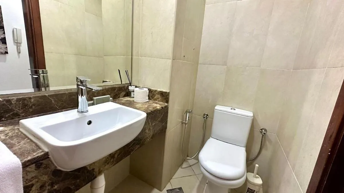 Apartment Modern 1Br Retreat With Balcony In Vibrant Jvc By Bhavan Vacation Homes Dubai