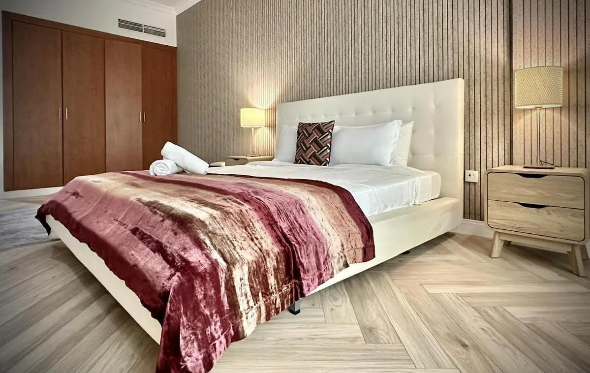 Modern 1Br Retreat With Balcony In Vibrant Jvc By Bhavan Vacation Homes Dubai Apartment